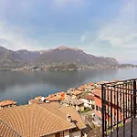 Apartment Casa Giulio In Lezzeno