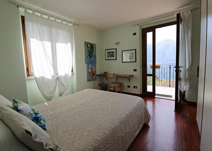 Casa Giulio In * 勒泽诺