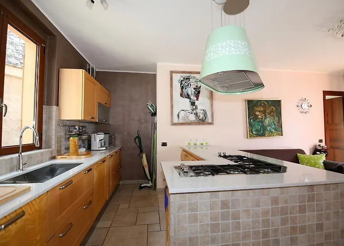 Casa Giulio In * 勒泽诺