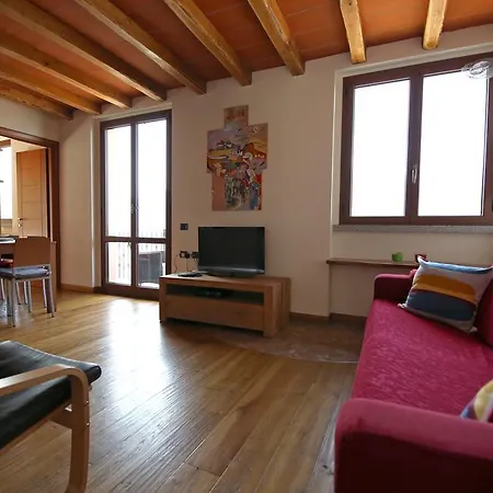 Casa Giulio In Apartmán Lezzeno